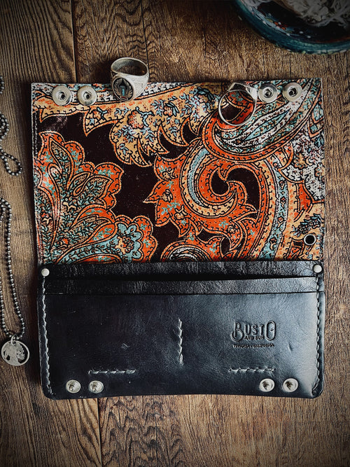 The Busto - Long Wallet