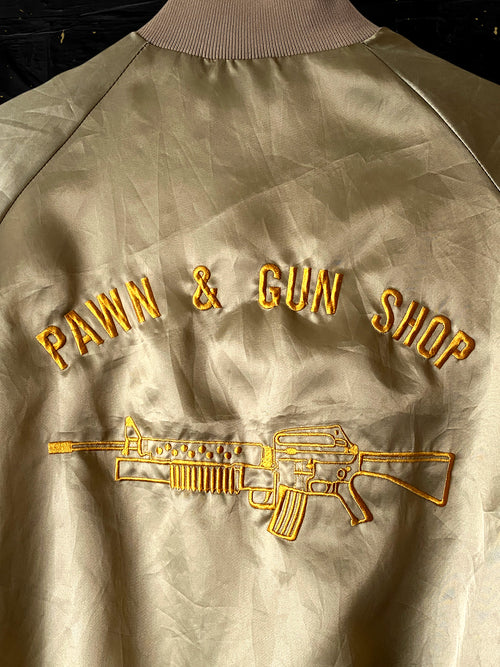 Chaqueta dorada "Hustlers Club"