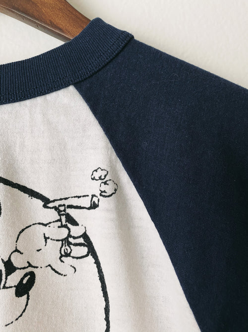 Camiseta recortada de ratón "pegajoso"