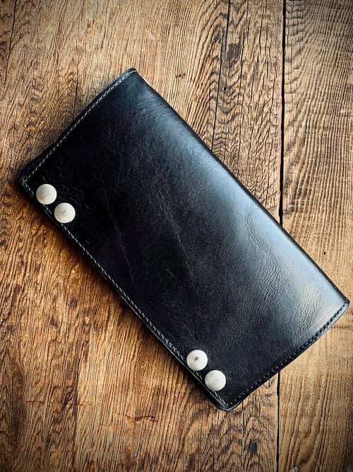 The Busto - Long Wallet